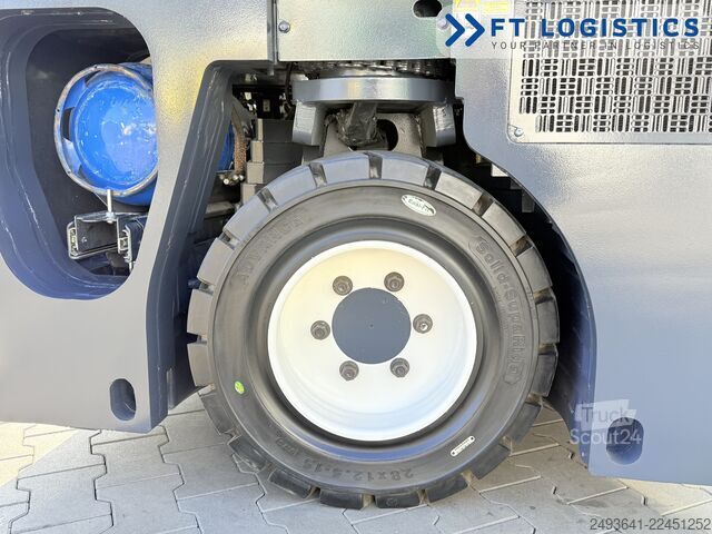 четырёхсторонний автопогрузчик Combilift CB4500 GAS TRIPLEX 6400 FORK POSITIONER