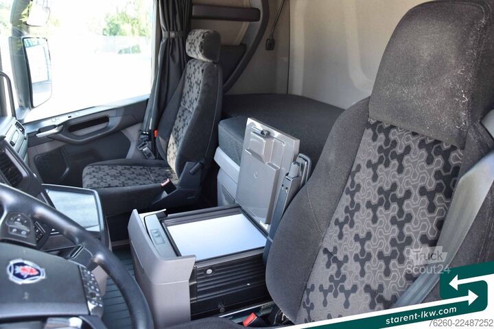 Standardni tegljač SCANIA R450 Standklima Retarder ACC NAVI Tacho neu