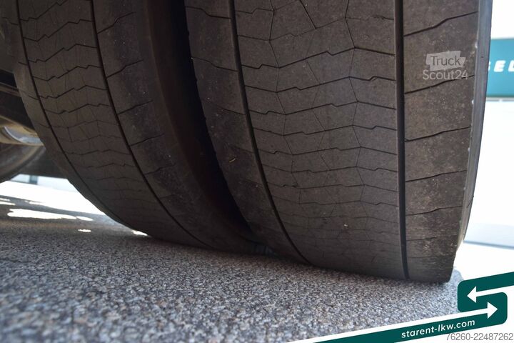 Standard nyergesvontató VOLVO FH 500 AERO XL CMS VEB+ LED-Sicherheitspaket