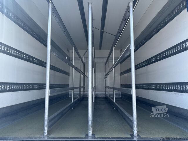 Skriňová dodávka MERCEDES-BENZ ATEGO 818 L / LBW / KAMERA / 4.45 m KOFFER