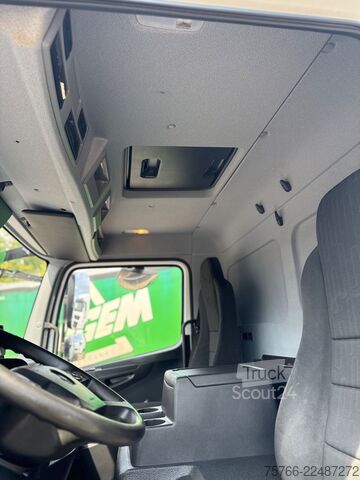 Skriňová dodávka MERCEDES-BENZ ATEGO 818 L / LBW / KAMERA / 4.45 m KOFFER