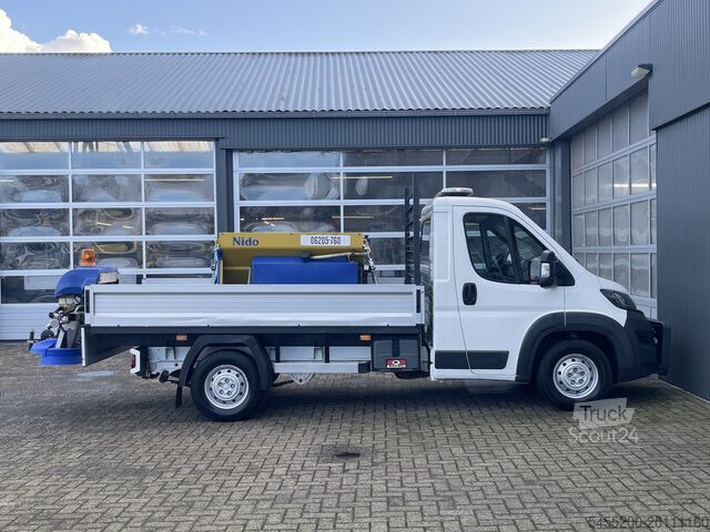 Lasteplattform Peugeot Boxer 2.2 HDI Winterdienst Zoutstrooier Nido Op...