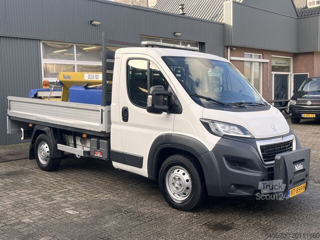 Lasteplattform Peugeot Boxer 2.2 HDI Winterdienst Zoutstrooier Nido Op...