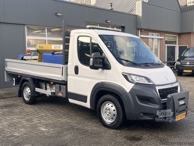 Lasteplattform Peugeot Boxer 2.2 HDI Winterdienst Zoutstrooier Nido Op...