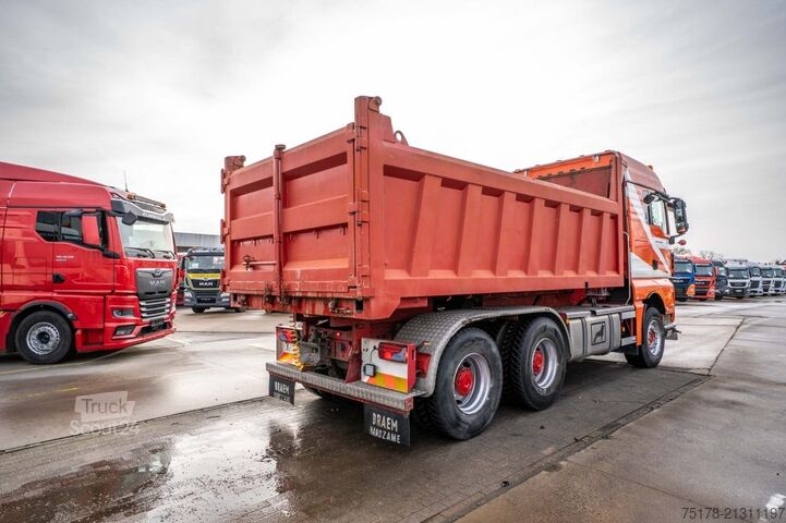 Benne MAN TGX 33.540 BB - TIPPER + TRACTOR