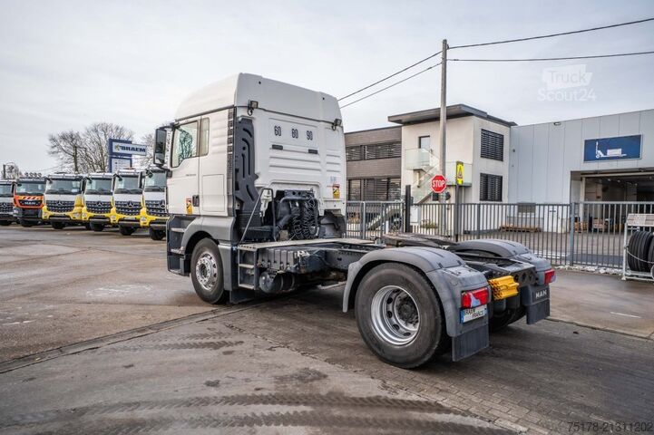Padrão-SZM MAN TGX 18.420 XLX BLS
