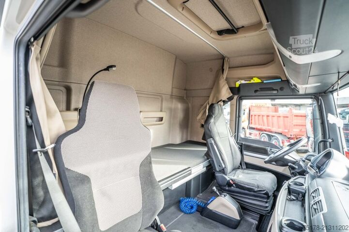 Padrão-SZM MAN TGX 18.420 XLX BLS