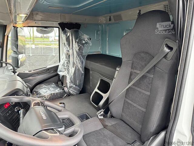 Iveco T-Way AT380T47WH darbnīcas kravas automašīna Iveco T-Way AT380T47WH Workshop Truck