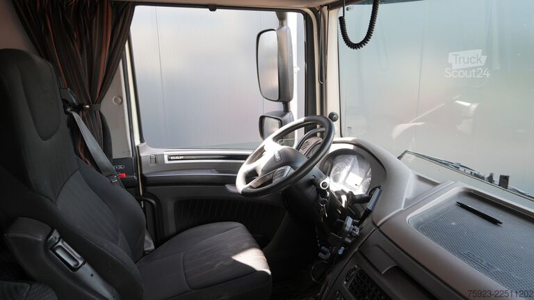 Standartinis-SZM DAF XF 450 6x2 tractor unit broken ECU