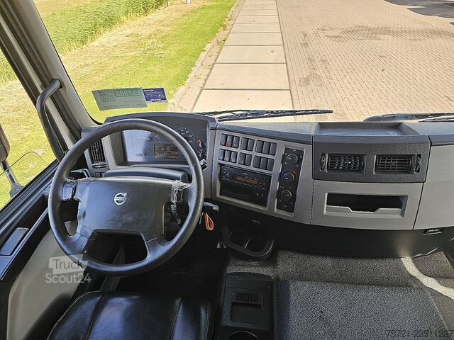 Lagaminas VOLVO FE 280.18 2T LIFT BOX 5.52 M
