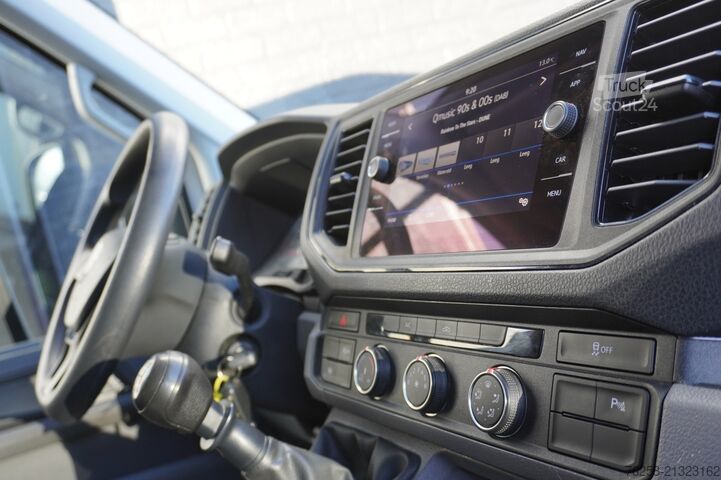 Furgone Volkswagen Crafter 2.0 TDI 140PK L3H3 EURO 6 - Airco - Nav...