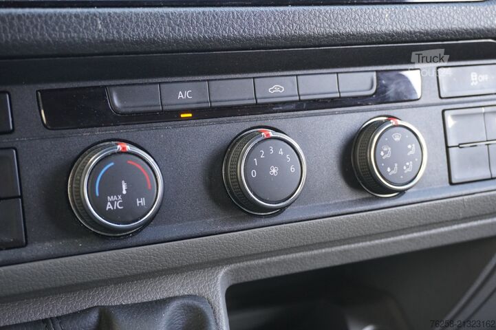 Furgone Volkswagen Crafter 2.0 TDI 140PK L3H3 EURO 6 - Airco - Nav...