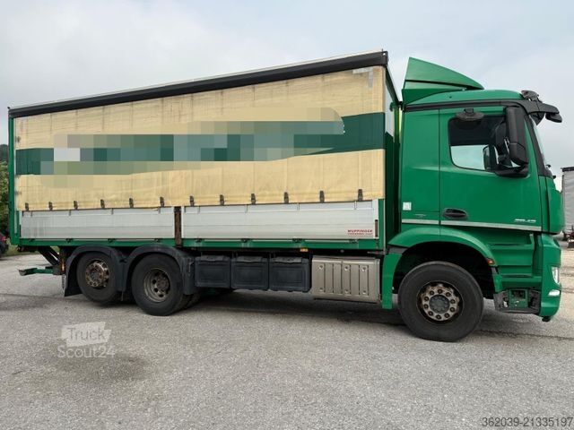 LKW mit Pritsche & Plane MERCEDES-BENZ 2543 6X2 PRTSCHE PLANE LBW BLATT LUFT LENKACHSE