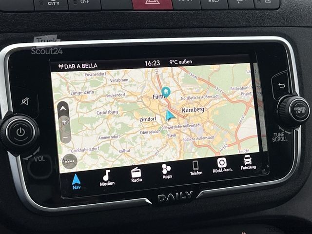 Transporter mit Koffer IVECO Daily 35S16 Hi-Matic ACC 4,35mMöbelkoffer 37`km!