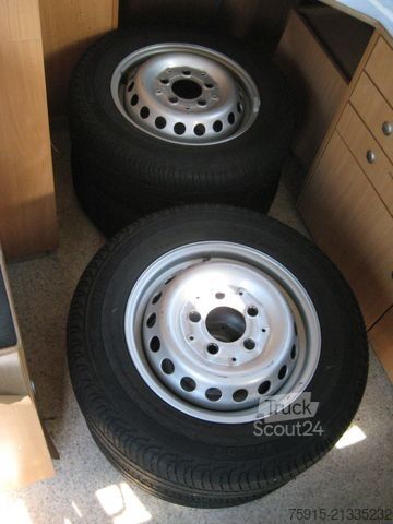 Kastenwagen Wohnmobil / Campervan MERCEDES-BENZ 212 D Sprinter Vollautomatik Infomobil /94.000KM