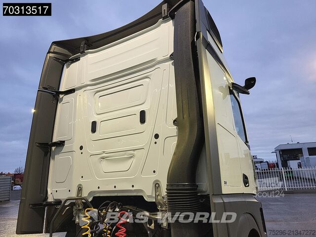 Svazek SZM Mercedes Actros 1845 4X2 Bigspace Lowdeck Mirrorcam 2x Tank