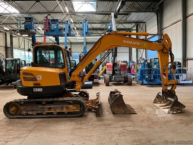Midi багер Volvo ECR 88 D