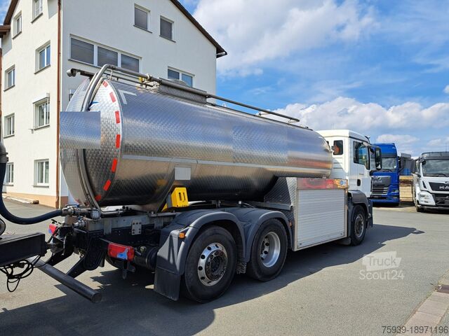 Βυτιοφόρο φορτηγό MAN TGS 26.420 6x2  ATM am 06.08.2021 bei 605.627 km