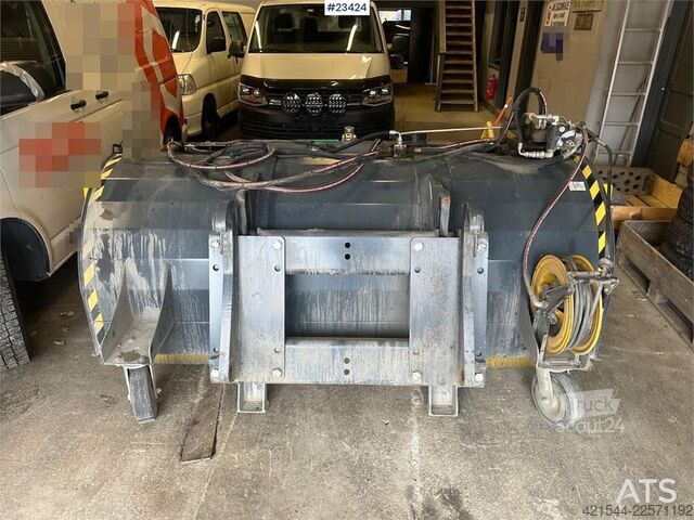 Zamiatarka drogowa Stark KH2500S sweeper
