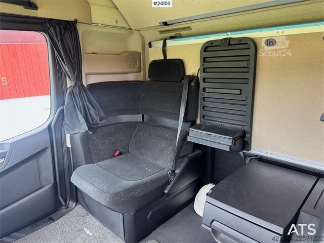 Standard-SZM Mercedes-Benz Actros 2553LS 6x2 Tractor Unit – Hydraulics – Well