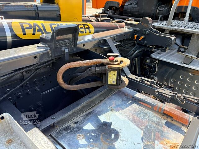 Sistem ročice s kavljem Scania G410 4x4 EURO6 HAKOWIEC PALFINGER Z CZOŁOWNICĄ