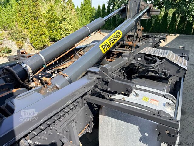 نظام ذراع الخطاف Scania G410 4x4 EURO6 HAKOWIEC PALFINGER Z CZOŁOWNICĄ