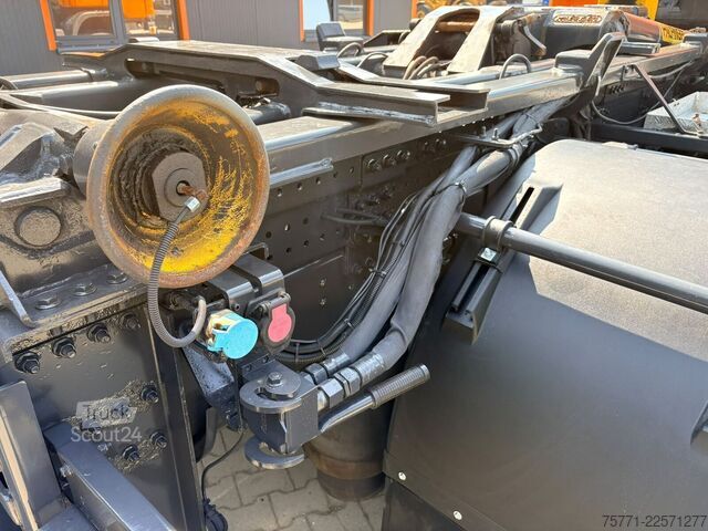 نظام ذراع الخطاف Scania G410 4x4 EURO6 HAKOWIEC PALFINGER Z CZOŁOWNICĄ