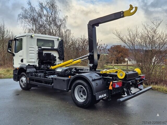 Hákový nosič kontejnerů man TGM 15.290 BL Abrollkipper Multihook City+1570mm