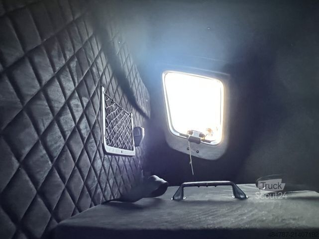 De Ruyter Trucks B.V. De Ruyter Trucks B.V. De Ruyter Trucks B.V.