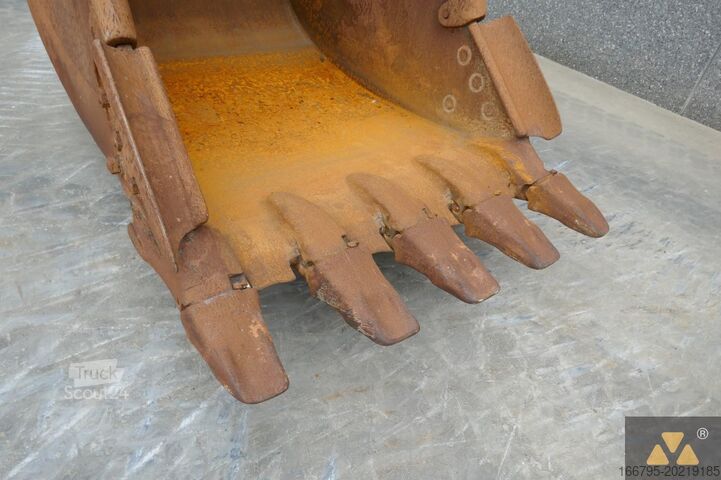 Pásové rypadlo Caterpillar 336FL