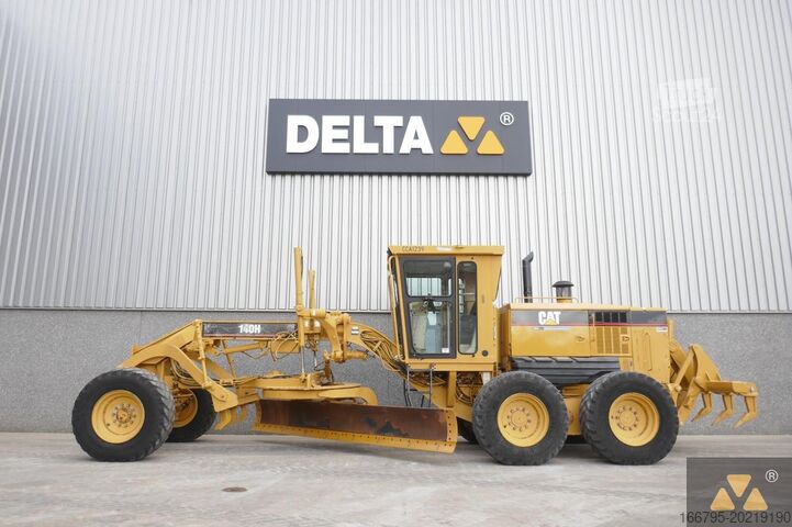 Niveladora Caterpillar 140H