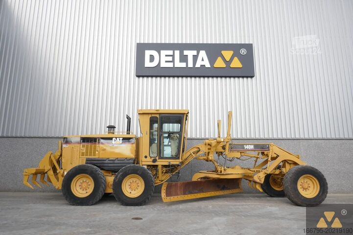 Grader Caterpillar 140H
