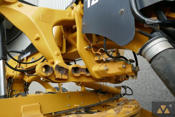 Grader Caterpillar 120M2