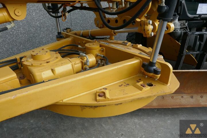 Grader Caterpillar 120M2