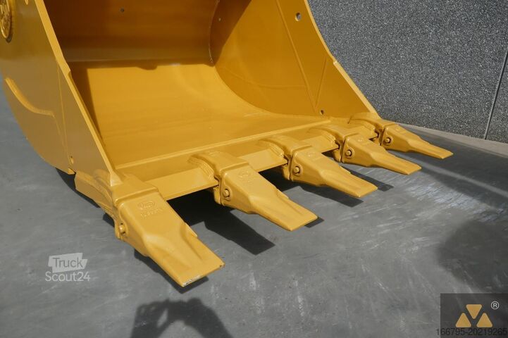 الحفارة الزاحفة Caterpillar 352F