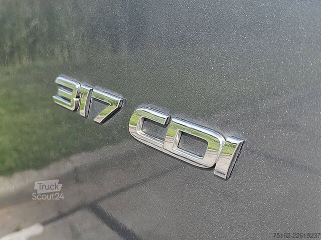 Carrinha de tejadilho alto MERCEDES-BENZ SPRINTER 317 L2H2 LED Navi Autom.