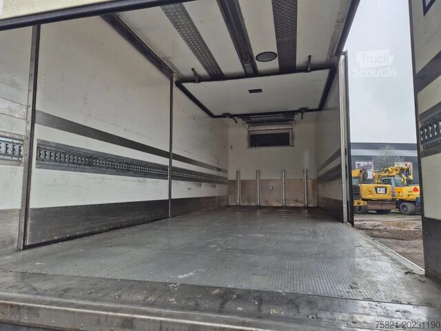 Transport refrigerat/congelat Ackermann A 18 cooltrailer