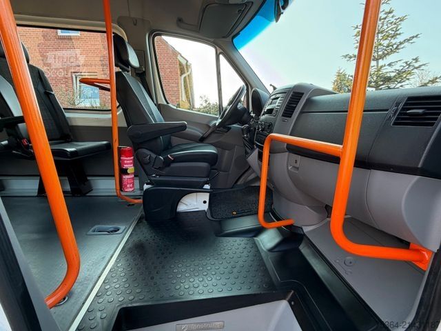 Minibus MERCEDES-BENZ Sprinter 314 BlueTEC 9Sitze Motor baut Druck auf