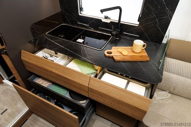 Integroitu matkailuauto BENIMAR Amphitryon A998 Sondernachlass EUR 10.060,00