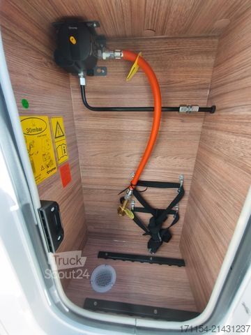 Напівінтегрований кемпер WEINSBERG X-Cursion CUV 500 MQ mit slideBett,4 personen