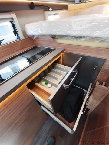 Напівінтегрований кемпер WEINSBERG X-Cursion CUV 500 MQ mit slideBett,4 personen