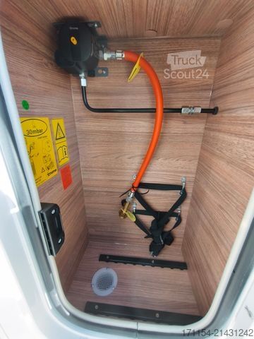 Напівінтегрований кемпер WEINSBERG X-Cursion CUV 500 MQ mit slideBett,4 personen