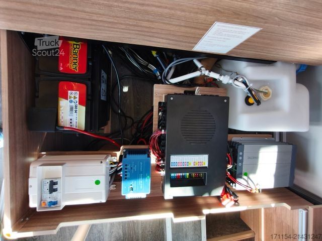 Напівінтегрований кемпер WEINSBERG X-Cursion CUV 500 MQ mit slideBett,4 personen