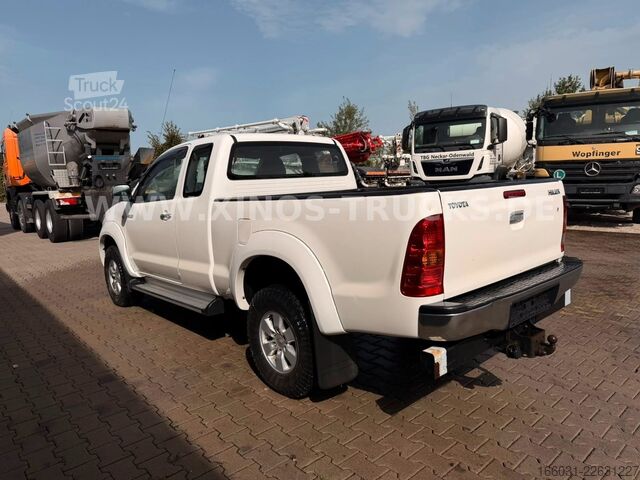 Pick-up TOYOTA Hilux Extra Cab Life 4x4