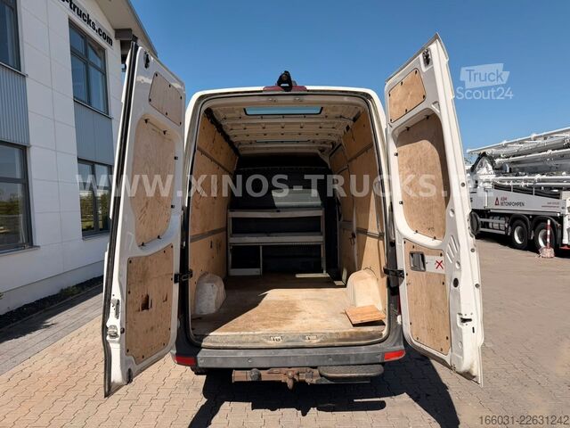 Skåpbil VW Crafter Werkstattwagen - Hochdach AHK Kasten