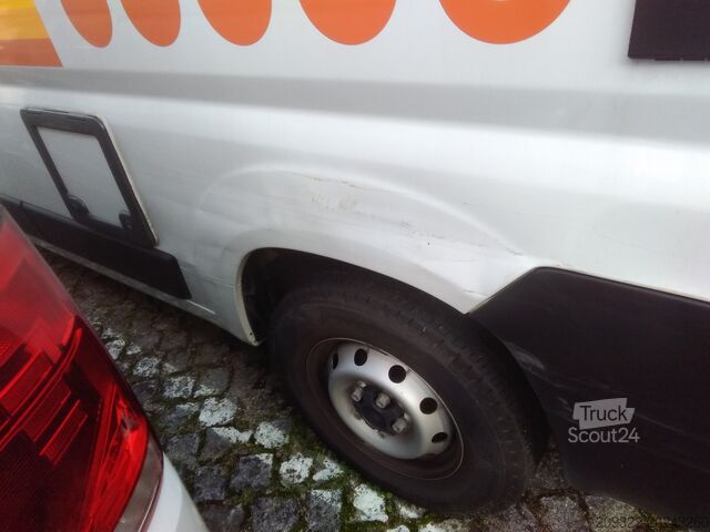 Husvagn/husbils Fiat Weinsberg Carabus 600 K | 4 Posti Letto | Completamente Attrezzato