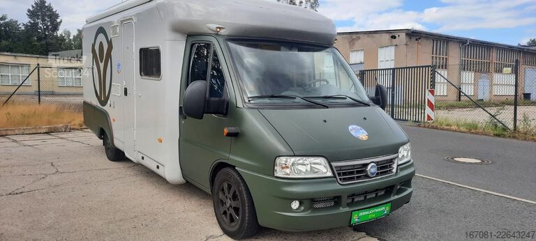 Half-integraal camper LMC Liberty 690