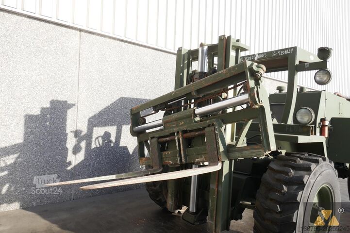 Gabelstapler für unwegsames Gelände Case M4K Ex-army