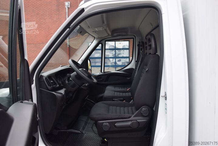 Furgone chiuso Iveco Daily  35 C 16 Koffer LBW Klima TÜV   HU NEU