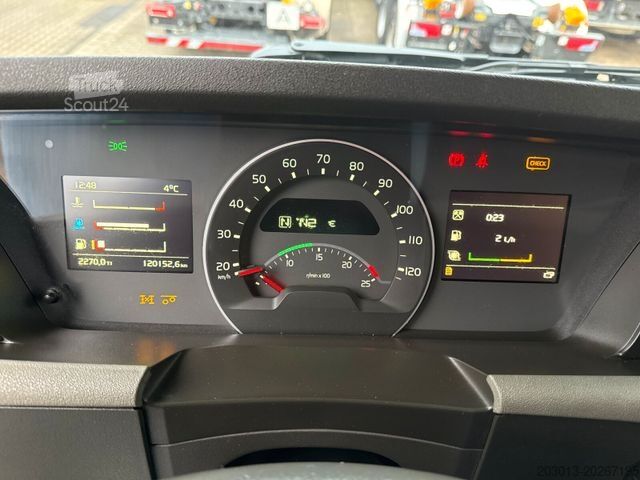 Samochód do przewozu drewna VOLVO FH 510 8x4 Holztransporter Kran PENZ *Anhänger